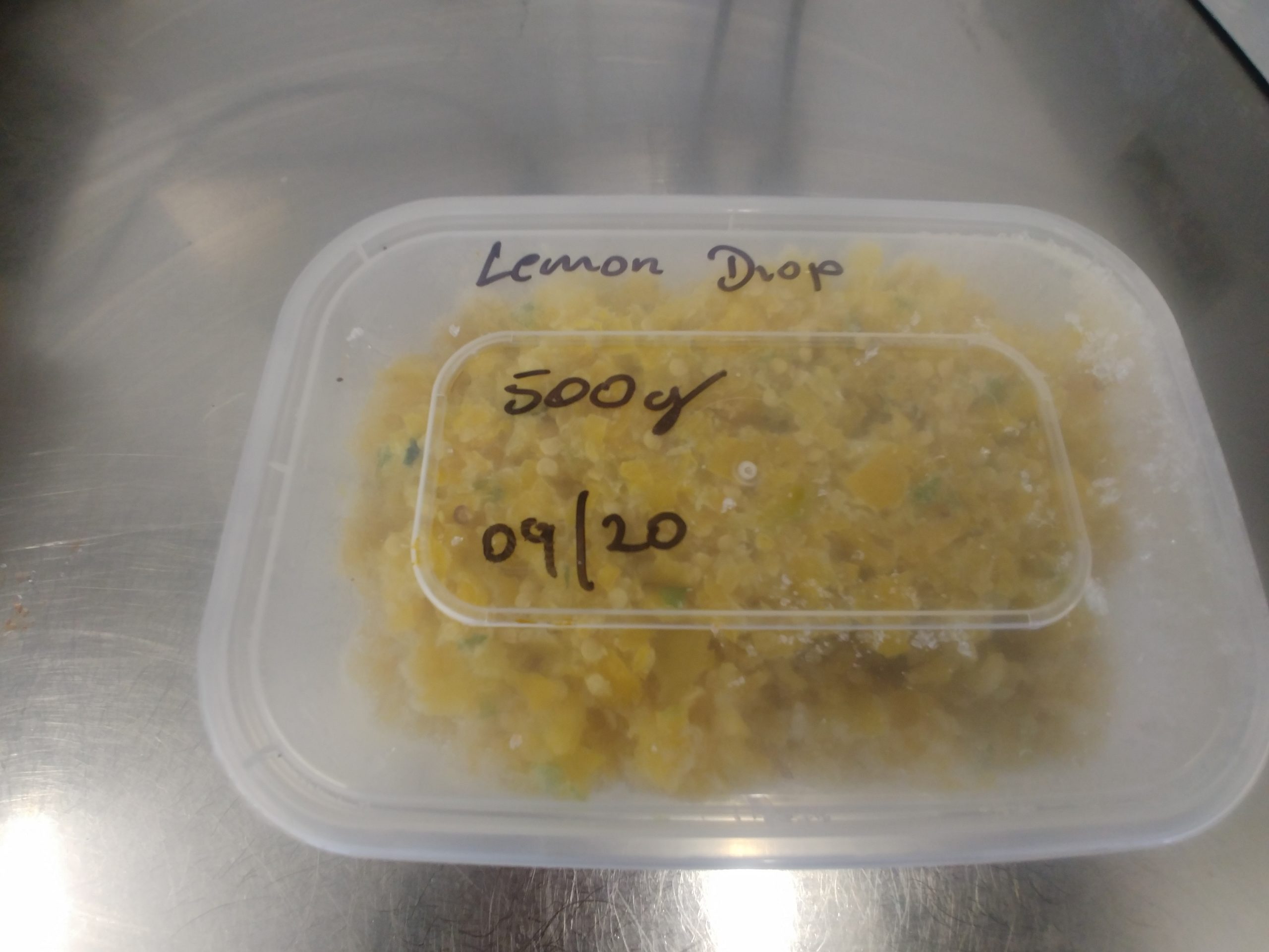 500g plastic tub of frozen Lemon Drop chillies.